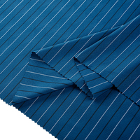 Tissu de polo personnalisé extensible respirant confortable en tricot jacquard teint en fil rayé 92% nylon 8% élasthanne