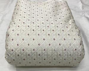 Tissu en satin de soie brodé doux et élégant Maruti Sai, fournisseur indien, pour vêtements de mariée traditionnels, antistatique, moyen - Product Image 4