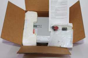 Nuevo equipo de control industrial de fabricación original, unidad Kineticix serie 5500 para automatización - Product Image 2