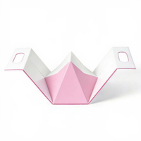 Boîtes en carton rigide personnalisées de luxe, fermeture magnétique, poignées en cuir, ruban décoratif, logo en feuille d'or, impression quadricolore, revêtement UV