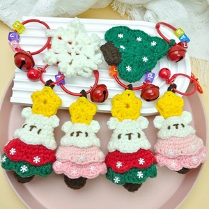 จี้ห้อยพวงกุญแจคริสต์มาสสุดสร้างสรรค์กระเป๋าผ้าวูลถักด้วยมือทำจากโลหะผสมน่ารักลายรุ้งสำหรับตกแต่งของขวัญเล็กๆ - Product Image 4