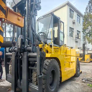 Chariot élévateur Komatsu d'occasion 25T 4x4 Diesel à mât triple, en bon état de fonctionnement, machine de construction à vendre - Product Image 2