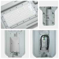 Lampadaire LED en alliage d'aluminium DL07A 2700K-6000K CCT IP66 140lm/W 4200-21000lm AC90-305V Faisceau T2 T3 50000H Garantie 5 ans