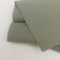92% Polyester 8% Spandex Diamant-Lattice Tissu extensible dans les quatre sens Résistant aux rides et à l'abrasion pour les filles en extérieur