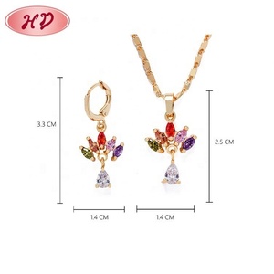 Vente en gros de parures de bijoux pour femmes/unisexe en or plaqué 18 carats avec zircon, nouvelle mode 2017, pour mariage, fiançailles, fête - Product Image 6