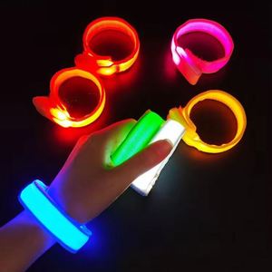 Pulseras de Tela Personalizadas, Duraderas, con Luces LED Promocionales, Activadas por Sonido, Vibrantes y Brillantes, Estilo Romántico, para Festivales y Fiestas - Product Image 3