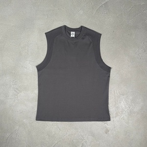 Débardeur de sport personnalisé grande taille pour homme – T-shirt sans manches oversize doux et décontracté pour l'été - Product Image 6