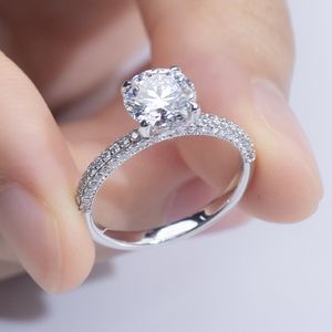 Anillo Solitario Messi Gems MSR-312, Anillo de Compromiso Elegante de Oro Blanco de 18K, Anillo con Diamante Cultivado en Laboratorio de 1.5ct, Corte Redondo, Claridad VS1 - Product Image 1