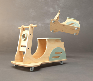Cheval à enfourcher en bois pour enfants, inspiré de Montessori, personnalisable - Product Image 2