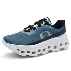 Scarpe da Corsa Bianche da <span class=keywords><strong>Uomo</strong></span> Traspiranti con <span class=keywords><strong>Suola</strong></span> Cava Leggere <span class=keywords><strong>Sneakers</strong></span> da Ginnastica in Stock con Logo Personalizzabile OEM e Taglie Grandi - Product Image 1