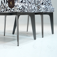 Chaise de salle à manger légère de luxe sur mesure Fauteuil en tissu à motif léopard