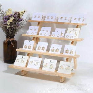 Support de présentation de bijoux en bois massif, minimaliste et tendance Instagram, idéal pour boucles d'oreilles et clous d'oreilles, parfait pour les vendeurs de rue, pour une présentation optimale. - Product Image 3