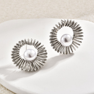 Flower Stud <b>Earrings</b> Faux <b>Pearl</b> Round <b>White</b> Zinc Alloy Bezel Setting Women's Everyday Wear - Product Image 4