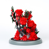 Boîte de fleurs romantiques pour la Saint-Valentin et la fête des mères, roses éternelles préservées faites à la main avec un dôme en verre