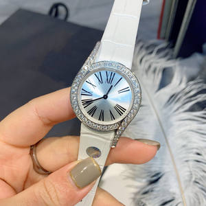 Reloj de Cristal de Lujo para Mujer, 32 mm, Diseño Elegante con Piedras de Estilo Diamante, Correa de Cuero - Product Image 5