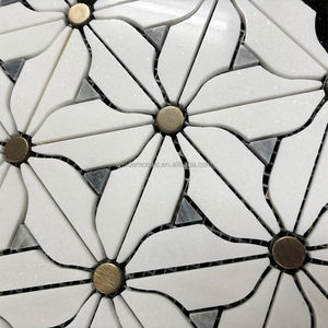 فسيفساء رخامية فاخرة حديثة للجدران الداخلية بتصميم عباد الشمس مع تكسية جدارية بنمط الباركيه المعدني - Product Image 2