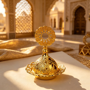 Brûleur d'encens en métal doré creux fait main en forme de dôme, artisanat métallique, décoration d'intérieur, ornement, style Moyen-Orient arabe - Product Image 4