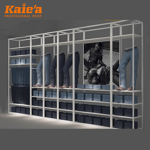 Design Personalizzato per Negozi di Abbigliamento Sportivo Maschile, Espositori per Vestiti Sportivi - Product Image 2