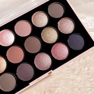 Paleta de sombras de ojos personalizada de <span class=keywords><strong>18</strong></span> colores, fabricantes de maquillaje OEM, sombra de ojos de lujo resistente al agua de larga duración, Etiqueta Privada - Product Image 5
