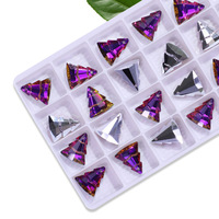 Pendentifs en strass de verre en forme de sapin de Noël Selina Crystal - Pierres à trou unique pour accessoires de bijoux et décoration de boucles d'oreilles