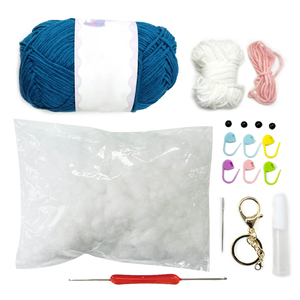 Kit de démarrage artisanal mini baleine pour enfants – Tricot et crochet DIY pour textiles et artisanat du tissu - Product Image 2