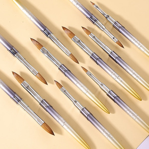 Pinceau pointu portable en poils de vison avec manche en métal doré pour la sculpture de poudre et le nail art, idéal pour les salons - Product Image 3