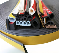 Bande d'étanchéité de porte en mousse EPDM semi-circulaire, bande d'étanchéité semi-résistante aux intempéries, ruban adhésif, services de découpe et de soudage