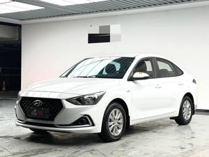 Hyundai Elantra 1.6L Automatique GLS Value Edition (Conduite à Gauche) : un best-seller sur le marché chinois des voitures d'occasion - Product Image 3