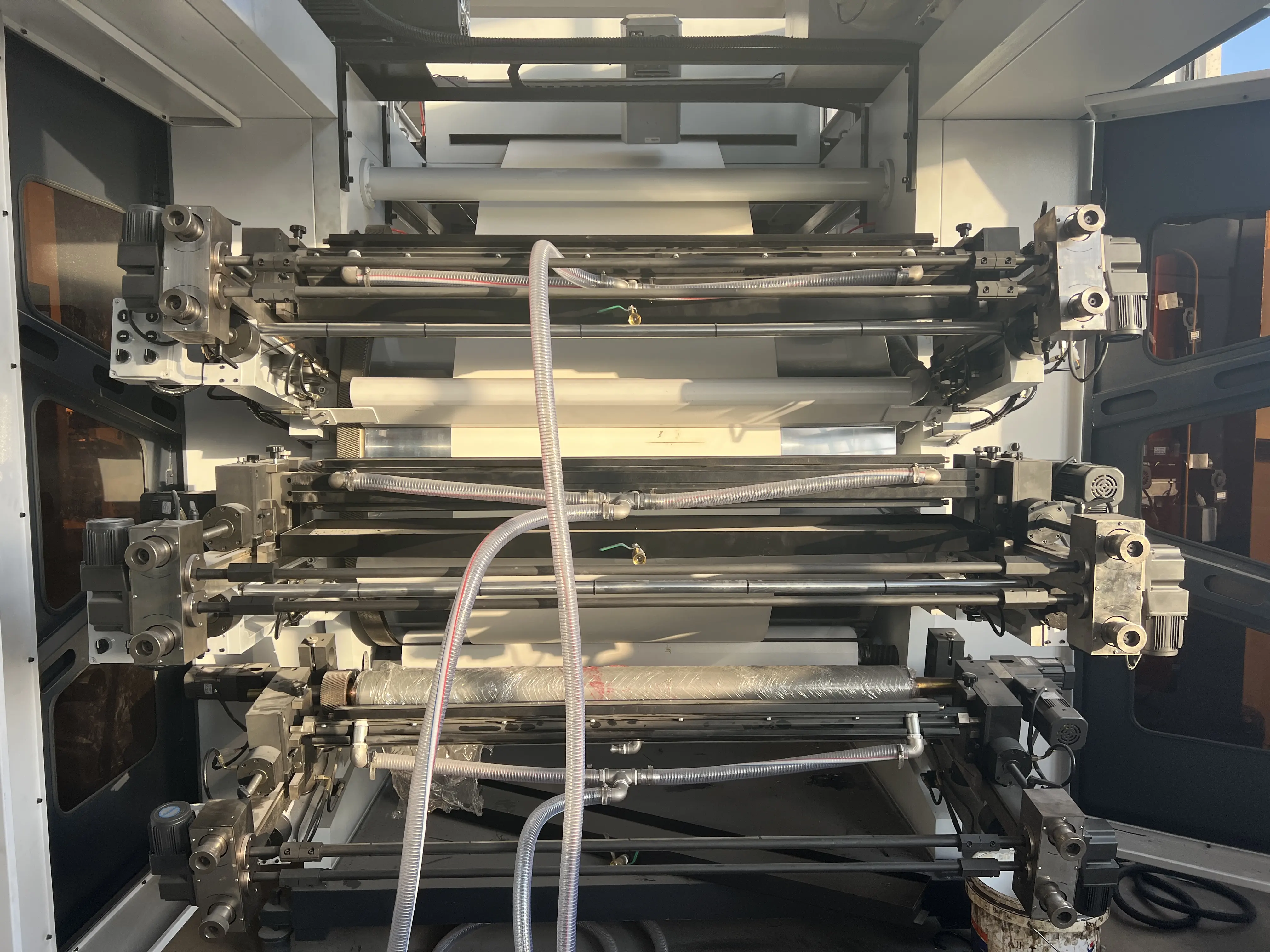 CI प्रकार के उच्च गति रोल रोल करने के लिए पानी आधारित स्याही flexo मुद्रण मशीन के लिए कागज/फिल्म Flexographic प्रिंटर