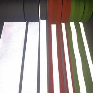 接着剤で縫い付けられるシルバーTC反射テープ、洗濯可能、高輝度、作業服用 - Product Image 4