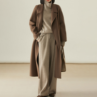 Ensemble 2 pièces pour femme : pantalon décontracté en laine et cachemire tricoté, coupe ample, et pull col roulé polyvalent pour l'automne