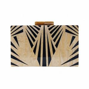 Sac à main élégant pour femmes en résine avec motif géométrique noir et blanc, sacs à main en acrylique pour mariage, soirée - Product Image 2