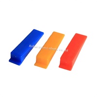 Système de nivellement de carreaux : Cales en plastique multicolores pour l'installation facile de carreaux muraux et de sol modernes en appartement