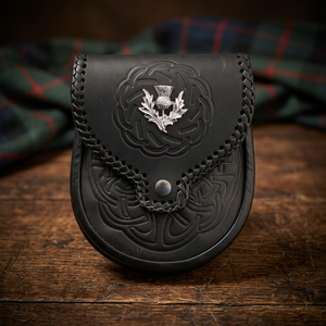 GREENLAND PIPE CO Sporran de Cuero Negro con Insignia de Cardo Grabada en Relieve, Accesorio Frontal para Kilt Escocés de las Tierras Altas - Product Image 3