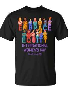 T-shirt da donna Embrace Equity, nera, girocollo, manica corta, in cotone, stampata, casual, per la Giornata Internazionale della Donna - Product Image 1