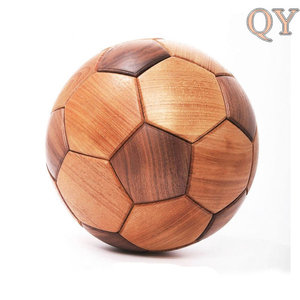 Rompecabezas de Fútbol de Madera QY, Adorno de Balón de Fútbol de Madera Natural, Decoración para el Hogar, Decoración de Escritorio, Regalo Artesanal Hecho a Mano - Product Image 4