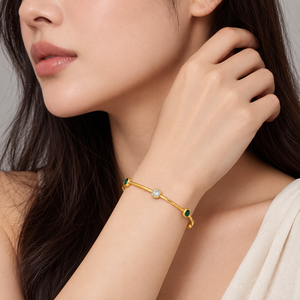 Bracelet jonc en zircon vert et transparent, acier inoxydable et zircon, placage sous vide en or 14 carats - Product Image 5