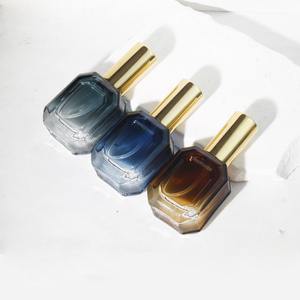 Botella de Perfume de Vidrio Cuadrada de 10 ml, Diseño Degradado de Alta Gama, Impresión Serigráfica, Recubrimiento UV, Tapa de Rosca, Recargable, Marca <span class=keywords><strong>Laima</strong></span> - Product Image 4