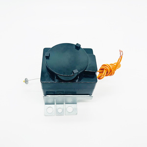 Motor de Drenaje XPQ-A W-01E 4500 GPH Eléctrico para RV, Alta Compatibilidad - Product Image 2