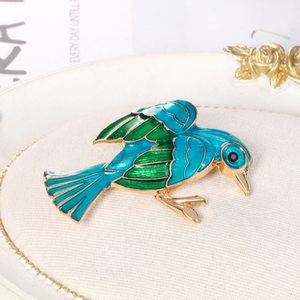 2025 yeni broş takı moda emaye kuş broş kadın sevimli kuş hayvan broş giyim aksesuarları ipek eşarp toka - Product Image 6
