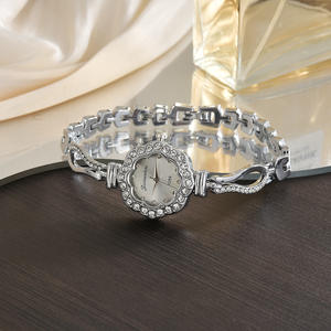 Reloj Deportivo Digital Inteligente de Nuevo Estilo con Correa de Aleación, Función de Alarma, Accesorio Unisex Moderno y a la Moda - Product Image 6