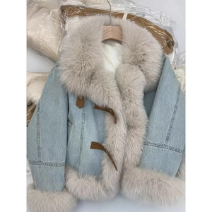Korean-style Design Light Blue <strong>Denim</strong> <strong>Jacket</strong> <strong>Women</strong> Fashionable Lined Fleece Thickened Down-Filled Warm Faux Fur Plush Winter - Product Image 3