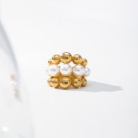 YF3488 Wasserdichte, anlaufgeschützte Schmuckstücke: Breite, geschichtete, feste 18K PVD vergoldete Edelstahl-Perlenringe für Damen und Mädchen