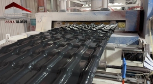 Tuile en plastique résistante pour bordures de toiture, plaque de PVC pour toitures à usage commercial et résidentiel - Product Image 5