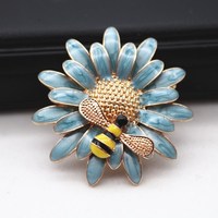 Blazer Kristal Wanita, Perhiasan Keras Enamel Bunga Kecil Lebah Madu Bros Desain Lencana Pin Kerah Tas