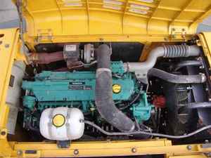 Excavatrice hydraulique sur chenilles Volvo EC240 d'occasion certifiée EMC avec pompe hydraulique Denison et moteur Yanmar - Product Image 6