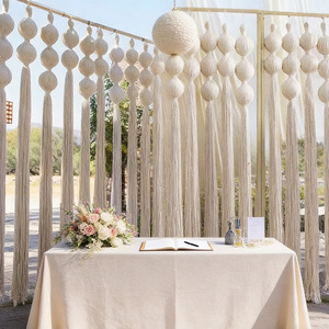 Lampadario Boho Minimalista Intrecciato Oversize Bianco con Sfere in Macramè per Location di Matrimoni di Lusso - Product Image 5