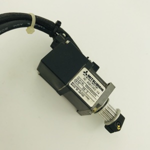 ฮิตาชิ GXH-1S เซอร์โวมอเตอร์สำหรับหัววางตำแหน่ง 6301273624 630 127 3624 4M150203 KYK-M8614-000 44M1500203 HC-AQ0136S-S4 มอเตอร์ AC-SERVO - Product Image 3