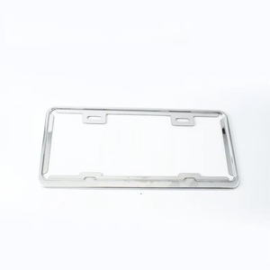 Soporte para Matrícula de Coche con Marco, Estándar Estadounidense (con Marca Registrada), Recomendado por Fabricantes Mayoristas, Ajuste Estándar - Product Image 3