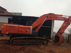 รถขุดตีนตะขาบฮิตาชิ ZX350 มือสอง ความจุบุ้งกี๋ 1.2 เมตร น้ำหนักเครื่อง 30000 กิโลกรัม อุปกรณ์เคลื่อนย้ายดินสำหรับขาย - Product Image 3